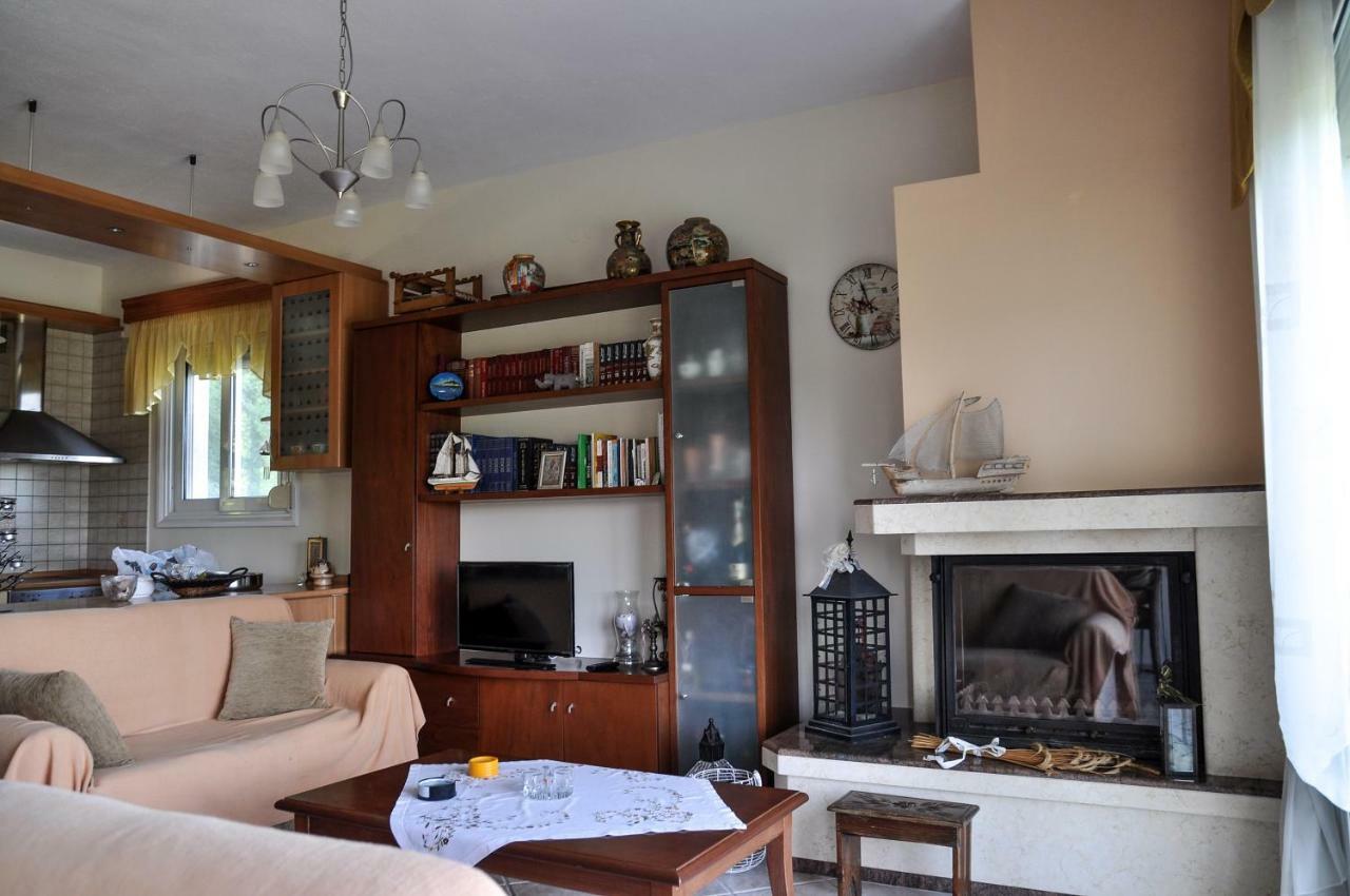 Martha'S Villa Nea Iraklitsa Экстерьер фото